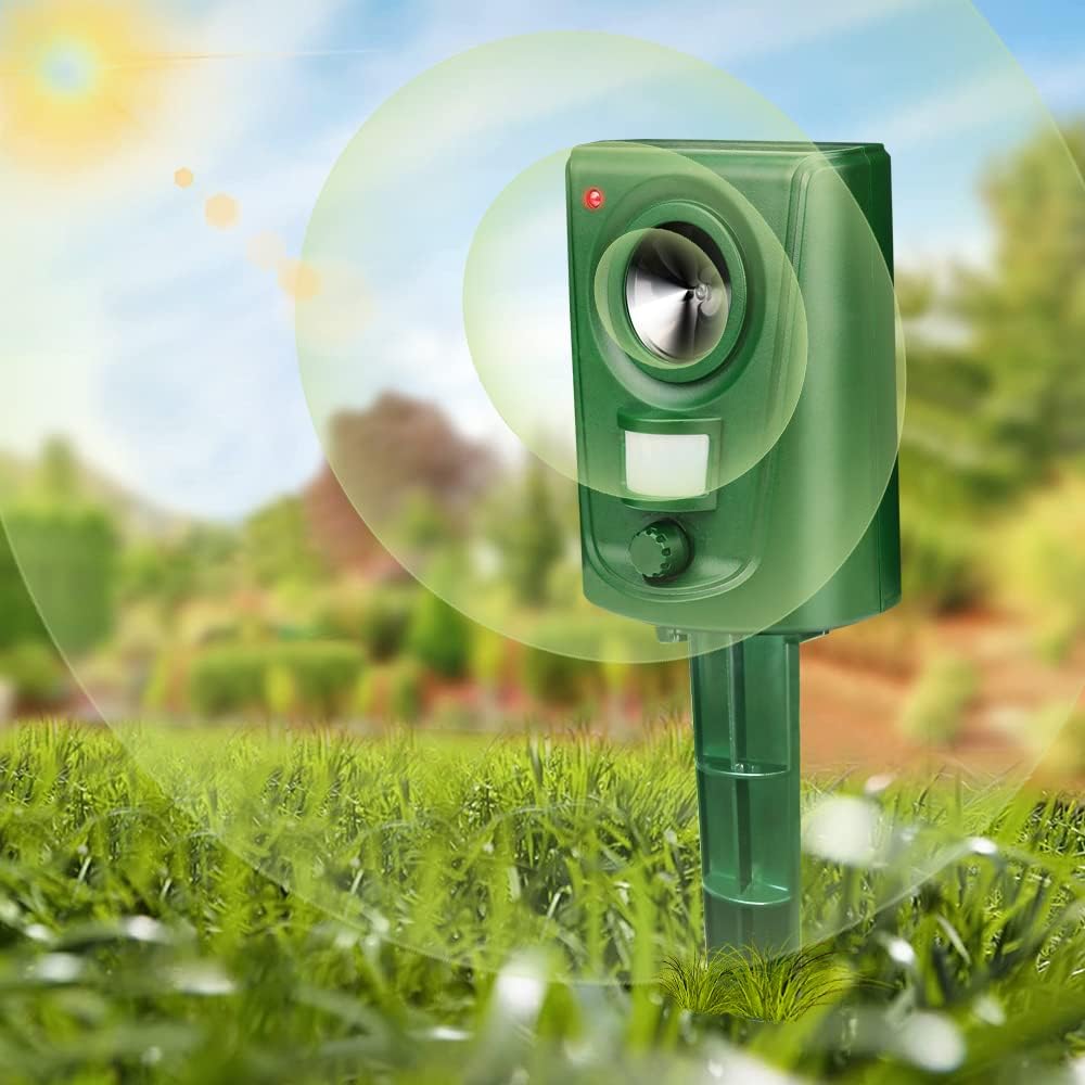 Ultrasonic Cat Repellent Cat Scarers for Gardens Waterproof Fox Deterrent Battery Operated Animal Repeller Adjustable Sensitivity for Farm Yard Orchard Dogs Birds Squirrels Rodent Upgraded