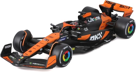 Bburago 1:43 2024 Race McLaren MCL38 with Helmet, Piastri #81