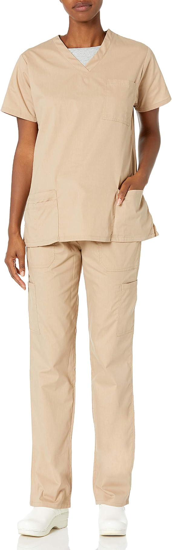 Medgear Women's Women's 55/45 Scrub Set Medical Uniform Multi-pocket Top & Pants